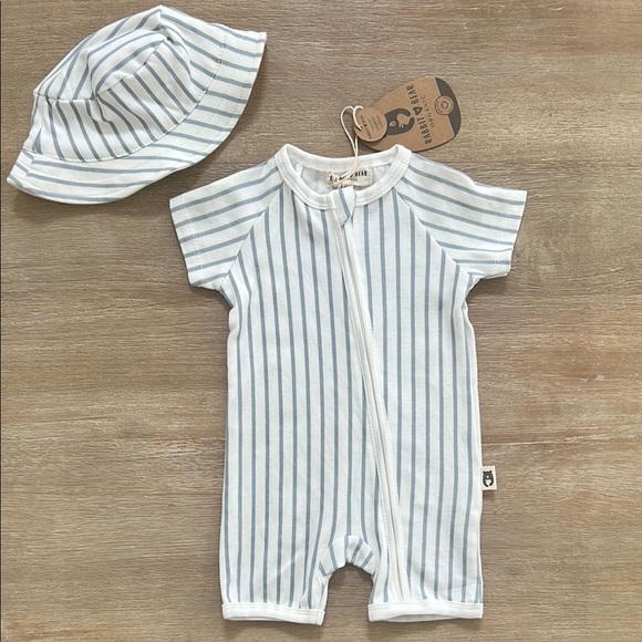 Rabbit + Bear Organic Cotton Stripe Shortall Romper Hat Set 0-3 6-9 months - Picture 1 of 7